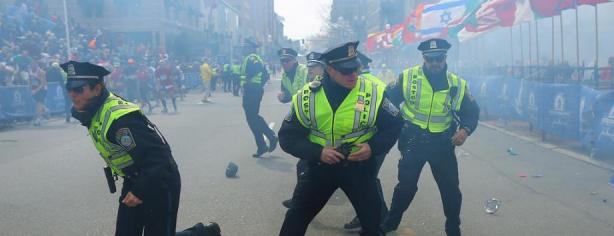 La policía de Boston tras las explosiones/ lainformacion.com
