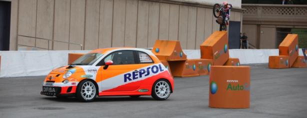 Toni Bou en el coche con el que competirá en Alcañiz