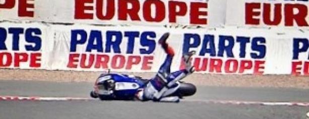 Momento de la caída de Jorge Lorenzo/ lainformacion.com