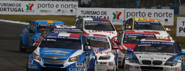 Yvan Muller liderando la prueba