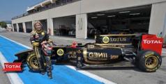 María de Villota en el test con Lotus Renault